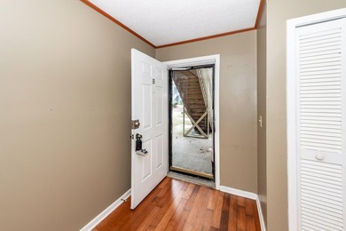 Perfect for first-time buyers or savvy investors!Welcome to this - photo 3