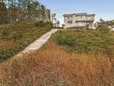 Experience breathtaking ocean views from both levels. Furnished - photo 8