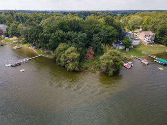 Barton Lake Lot For Sale in Vicksburg Michigan