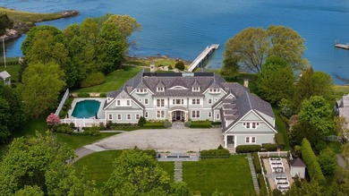 EXCEPTIONAL WATERFRONT ESTATE with 2.29 acres of land, a DOCK - photo 2