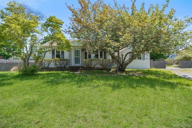 Welcome to this charming 3-bedroom, 1-bath home offering comfort - photo 1