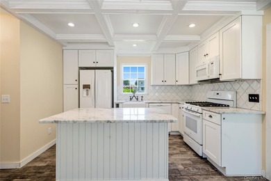 Welcome to this charming 3-bedroom, 1-bath home offering comfort - photo 6