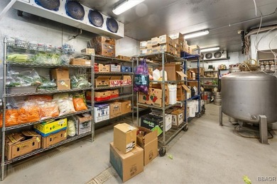 Amazing opportunity to own a spectacular commercial property in - photo 9