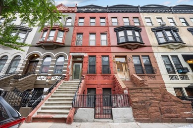 Presenting a rare opportunity to own a beautiful, legal three - photo 1