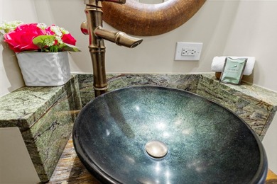 Discover the perfect blend of space, comfort, and island living - photo 37