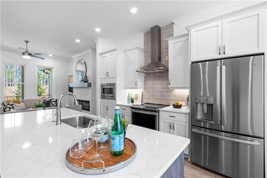 HOME OF THE MONTH!! Last CASCADE floor plan in the entire - photo 7