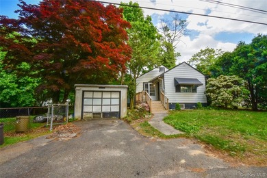 Step back in time with this timeless Rocky Point home, filled - photo 1