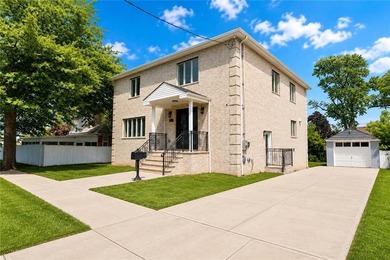 Welcome to this exceptional newly constructed luxury residence - photo 3