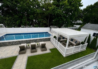 Exceptional Mediterranean Colonial Estate in one of Stamford's - photo 20