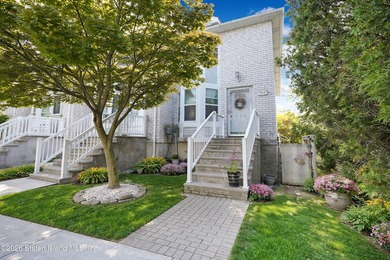 This is a South Shore Gem! Spacious end unit townhome with 2 - photo 1