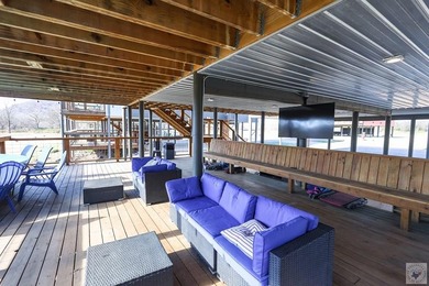 Looking for a riverfront cabin in Arkansas that sleeps 17 and is - photo 6