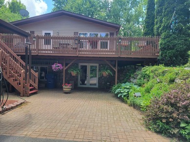 Lake DuBay Home Active Under Contract in Mosinee Wisconsin