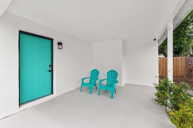 TURN KEY, FULLY FURNISHED,IMPACT WINDOWS & DOORS, & 15 FT ABOVE - photo 4