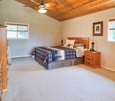 Escape to your own retreat in the heart of beautiful Hiouchi, CA - photo 24
