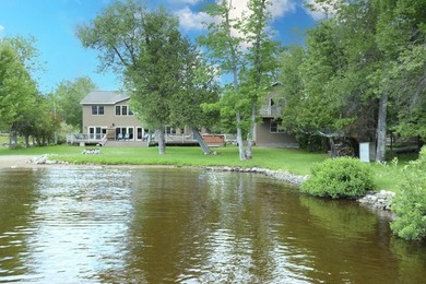 Furnished Lake Vermilion Beachhouse. Level 1.4 Acres W/150ft - photo 1