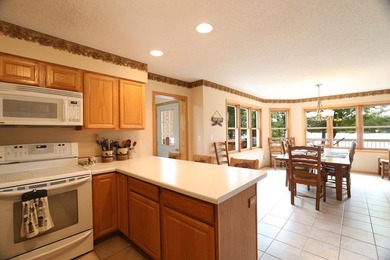 Furnished Lake Vermilion Beachhouse. Level 1.4 Acres W/150ft - photo 5