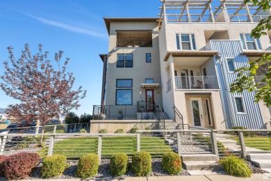 Lake Townhome/Townhouse For Sale in South Jordan, Utah