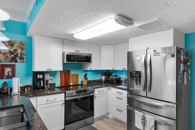 Wake up to breathtaking, unobstructed ocean views from this