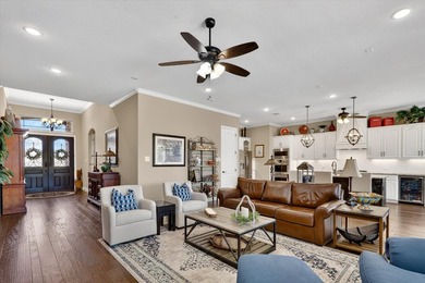 You'll fall in love with this beautiful blend of luxury and - photo 11