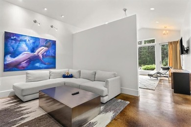Some homes offer luxury. Very few offer an experience that can - photo 11