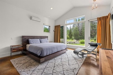 Some homes offer luxury. Very few offer an experience that can - photo 12
