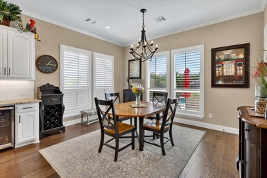 You'll fall in love with this beautiful blend of luxury and - photo 13