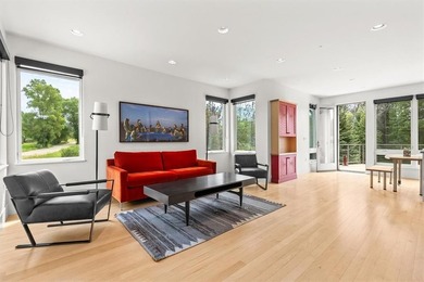 Some homes offer luxury. Very few offer an experience that can - photo 17