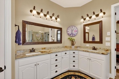 You'll fall in love with this beautiful blend of luxury and - photo 20