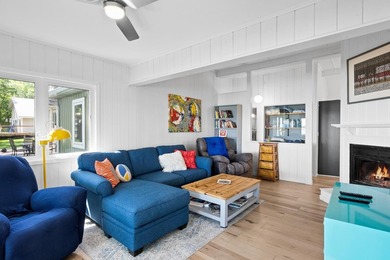 Lake life just got a whole lot sweeter! This adorable, turnkey - photo 20