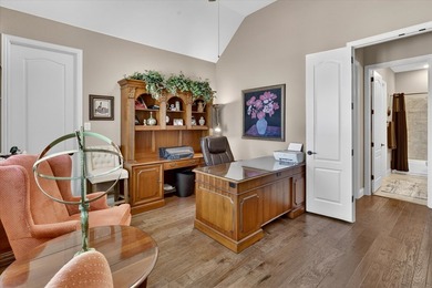 You'll fall in love with this beautiful blend of luxury and - photo 23