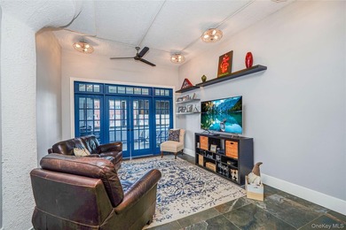 There is so much to love! Modern and chic, yet warm and inviting - photo 5