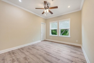 Well-maintained elevated home offering the perfect combination - photo 33
