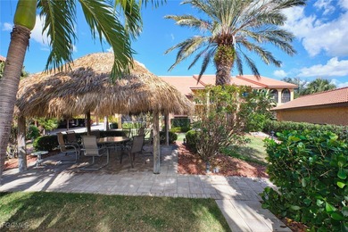 PRICE DROP! Motivated to Sell! Soaring high ceilings in this - photo 4