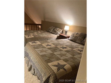 > A wall of windows and vaulted ceilings. Main level living! Big - photo 52