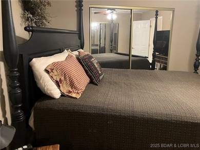 > A wall of windows and vaulted ceilings. Main level living! Big - photo 59