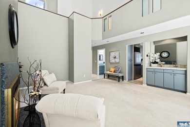 Welcome to this beautiful 2-bedroom + den, 2-bath condo in the - photo 13