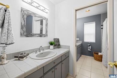 Welcome to this beautiful 2-bedroom + den, 2-bath condo in the - photo 23