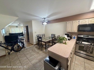 Affordable large townhome with Small HOA, 3 bedrooms, 2 - photo 4