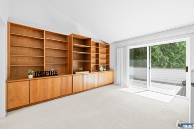 Welcome to this beautiful 2-bedroom + den, 2-bath condo in the - photo 32