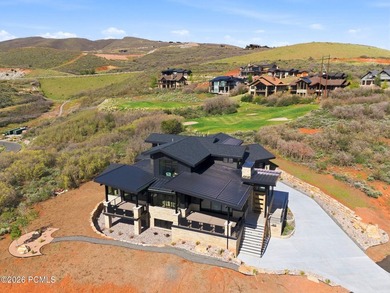 Enjoy elevated mountain living in this exceptional Hideout - photo 4