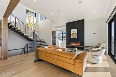 Enjoy elevated mountain living in this exceptional Hideout - photo 9