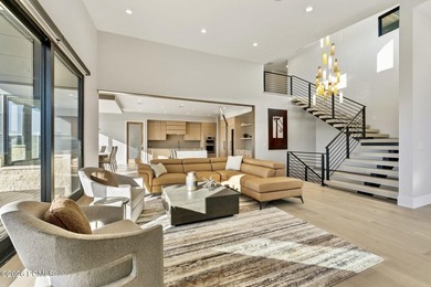 Enjoy elevated mountain living in this exceptional Hideout - photo 10