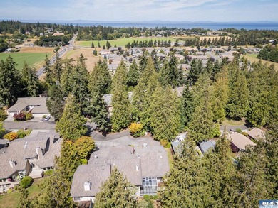 Welcome to this beautiful 2-bedroom + den, 2-bath condo in the - photo 49