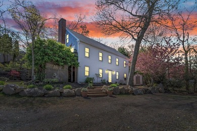 Tucked away up a long winding driveway on a beautifully - photo 1