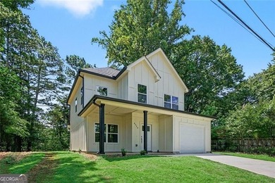 Brand new construction in great lake front development, Crystal - photo 1