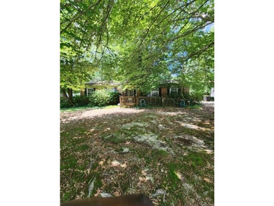 Back on Market due to no fault of the seller. Investors - photo 1