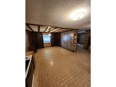 Back on Market due to no fault of the seller. Investors - photo 5