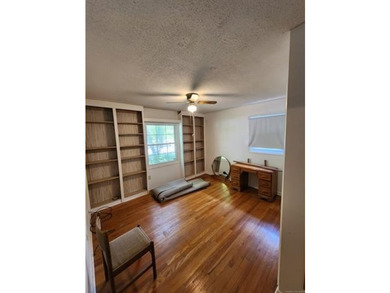 Back on Market due to no fault of the seller. Investors - photo 7