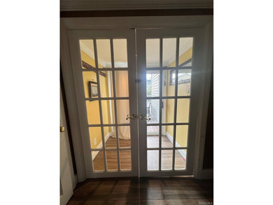 A stunning, fully renovated, move-in-ready raised Colonial on a - photo 11