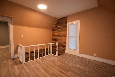 Recently remolded 3 bedroom, 1 bath home just 1 block from - photo 13